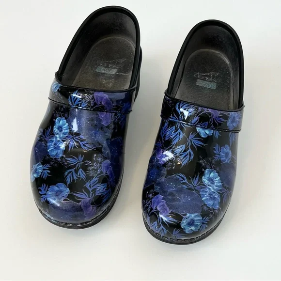 Dansko Floral Black and Blue Women's Leather Clogs Floral Danskos Size 37 EU - Picture 2 of 10